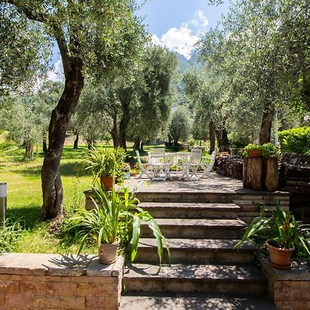 Villa Diana - Terrazza Sul Lago Assenza di Brenzone Buitenkant foto